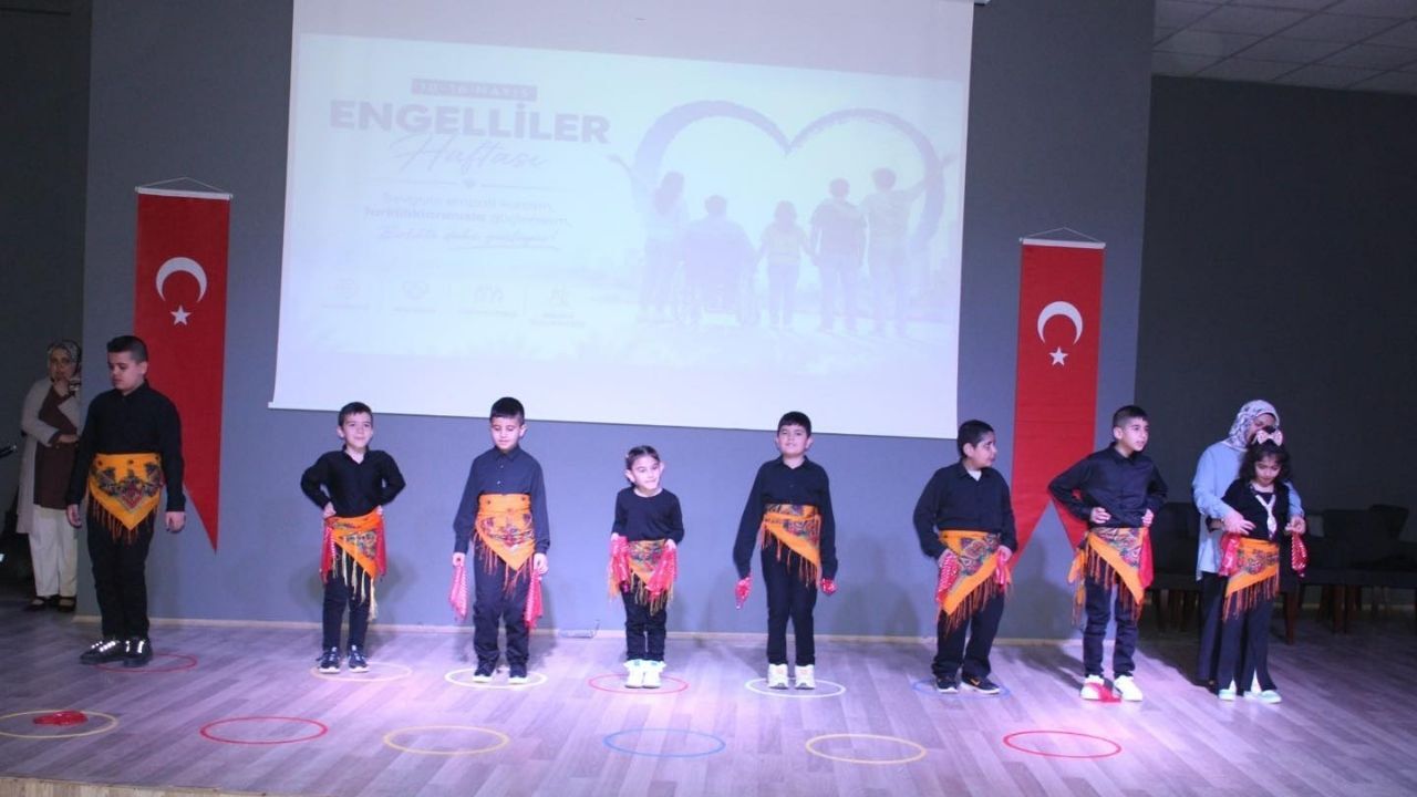 Engeller Sevgiyle Aşıldı! Özel Öğrencilerden Büyük Performans (3)