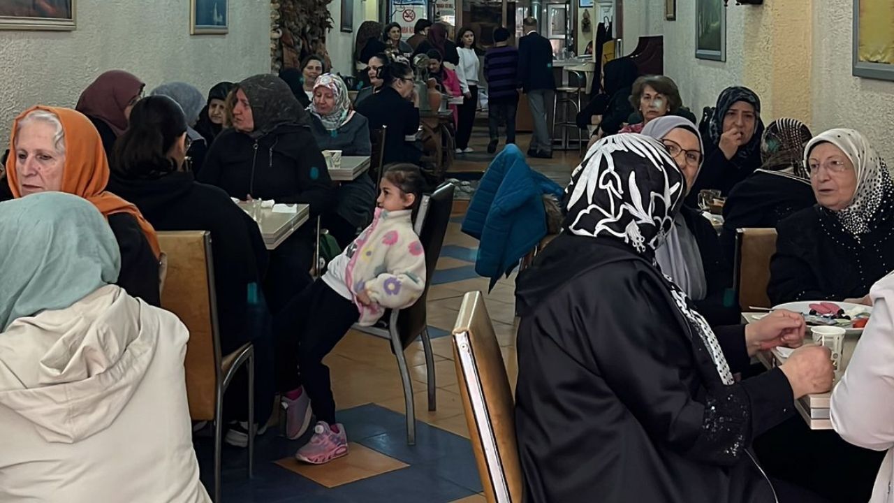 Görenler Hayran Kaldı! Yozgat’ta Mahalleyi Birleştiren Organizasyon (2)