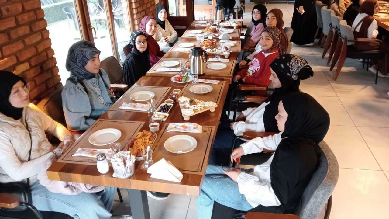 Hafız Öğrencilerle Özel Buluşma Yozgat’ta Motivasyon Kahvaltısı (3)