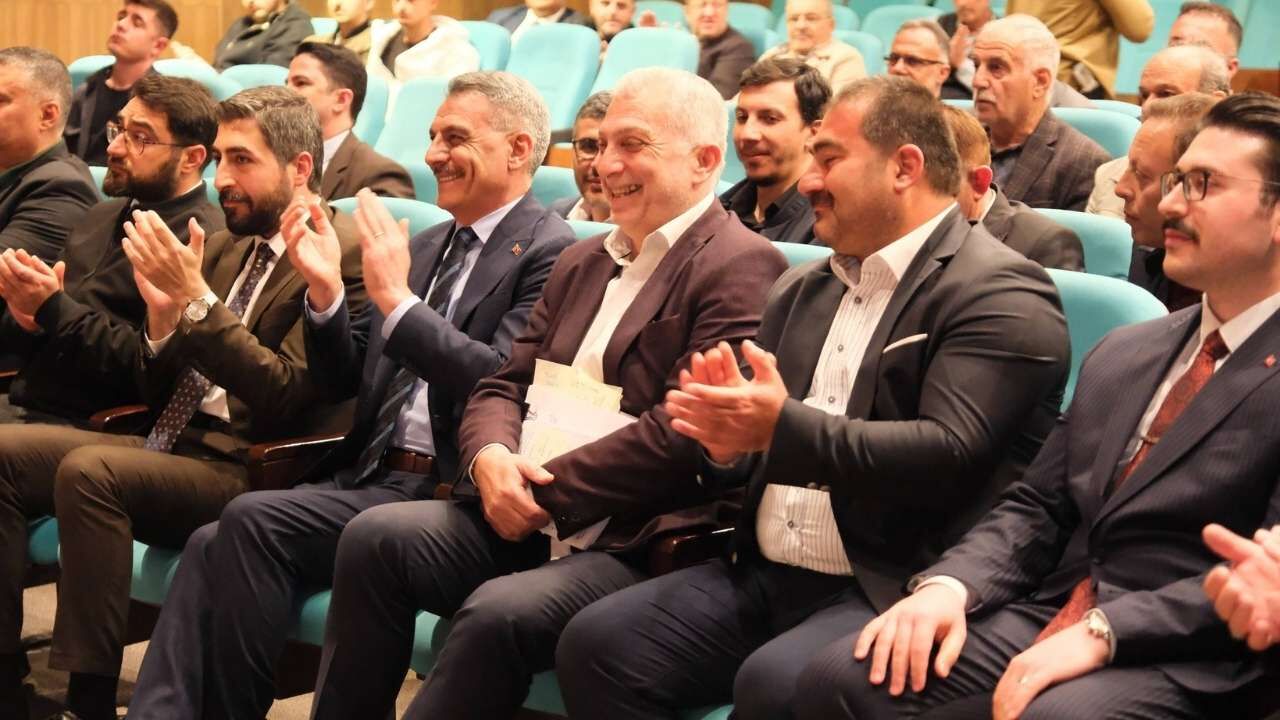 Metin Külünk Ve Vali Özkan'da Gençlerin Sağlığı İçin Önemli Adım (1)