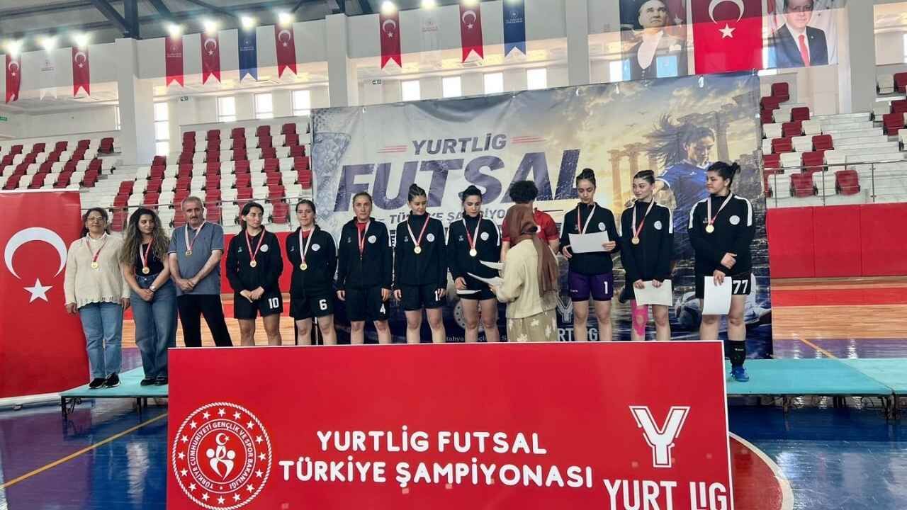 Parkenin Kraliçeleri Türkiye Şampiyonu Oldu (1)