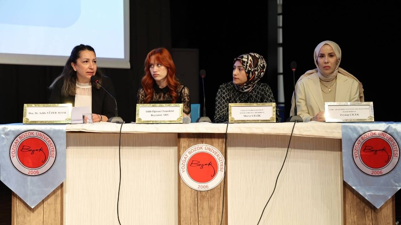 Sağlık Camiasını Buluşturan Etkinlikte Hemşirelik Mesleğine Güçlü Vurgu (2)