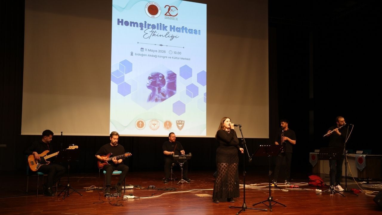 Sağlık Camiasını Buluşturan Etkinlikte Hemşirelik Mesleğine Güçlü Vurgu (3)
