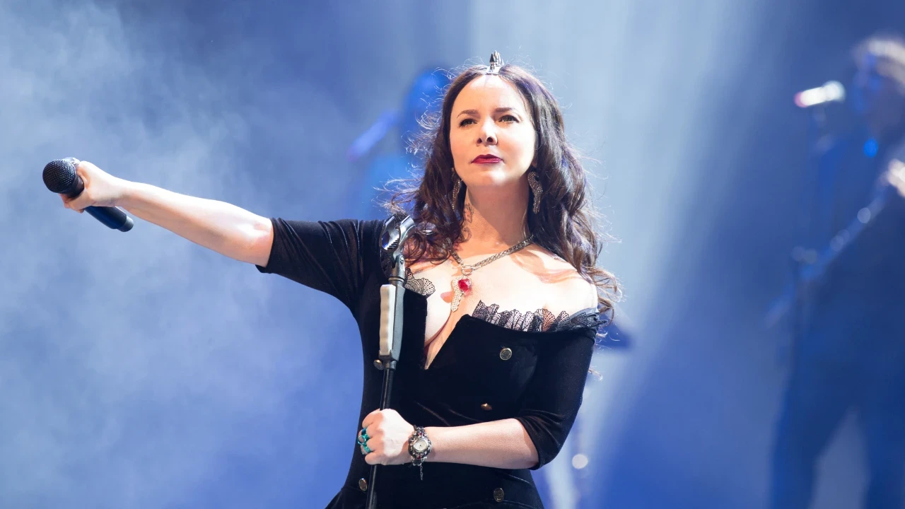 Sebnem Ferah Konser Biletleri Dakikalar Icinde Bitti Qfgz