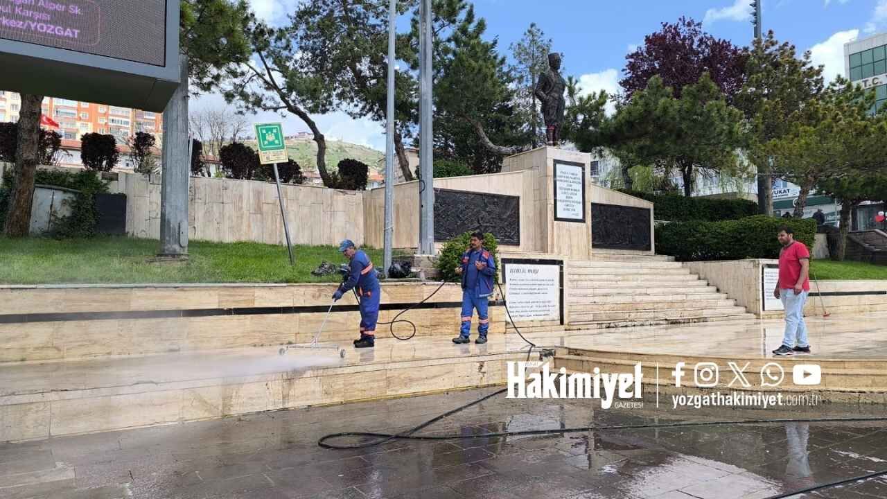 Tanıtımı Dün Yapıldı, Bugün Sahaya İndi Yozgat'ın Yeni Temizlik Aracı Görevde (3)