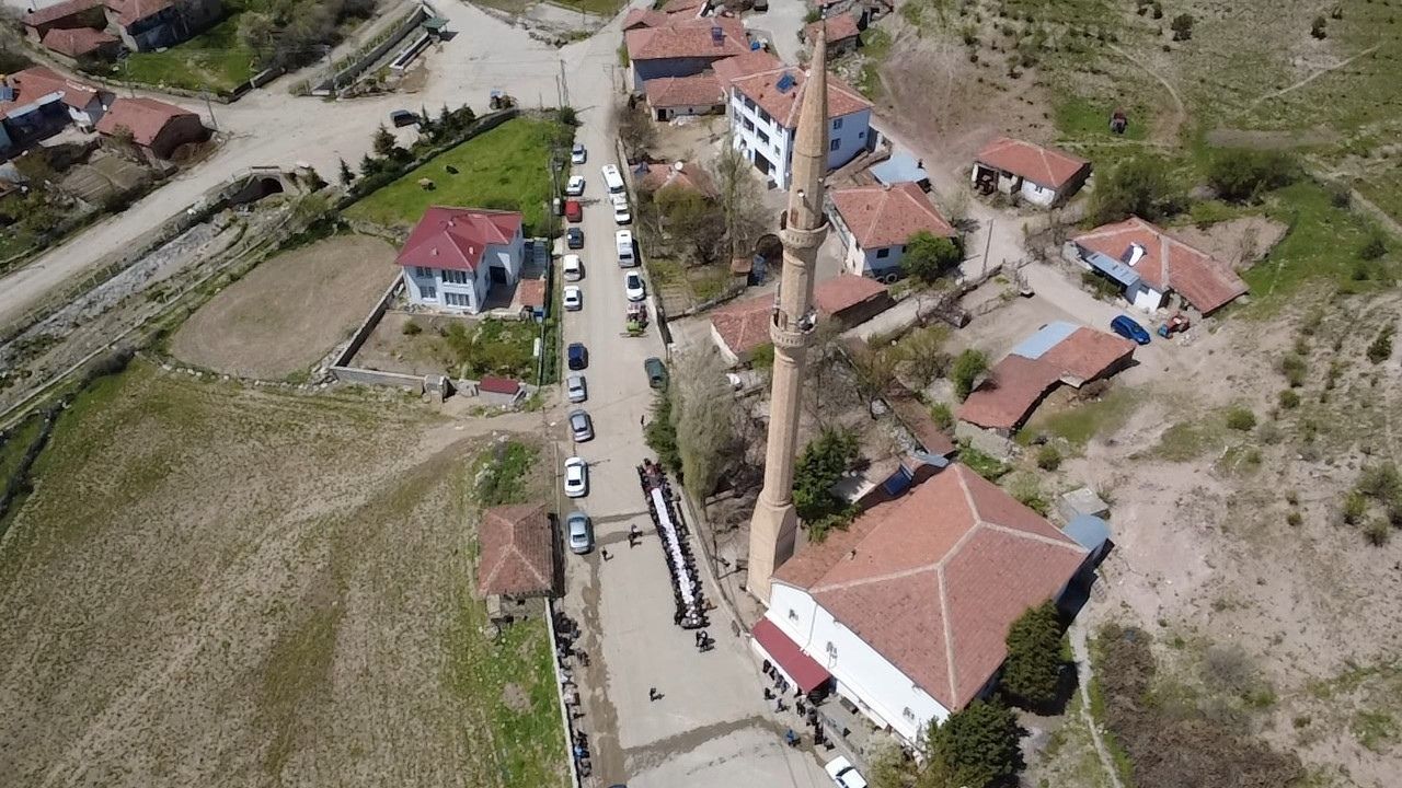 Toprak Suya Doydu, Eller Semaya Açıldı! Yozgat’ta Bereket Sevinci (1)