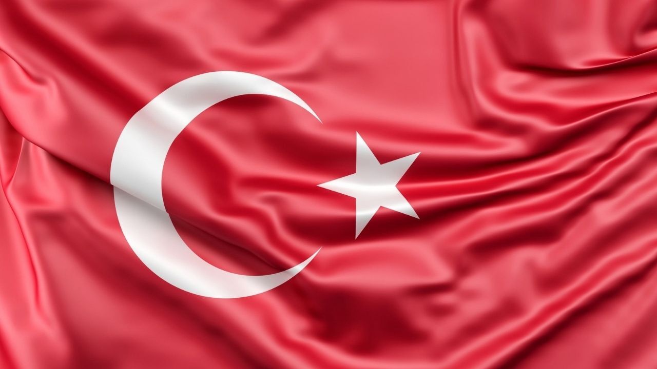 Trafik Kazasında Yaralanan Polis Memuru Aydın Üyenarık Şehit Oldu (2)