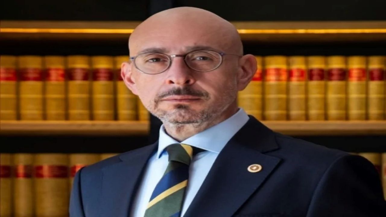 Uğur Poyraz Ki̇mdi̇r2