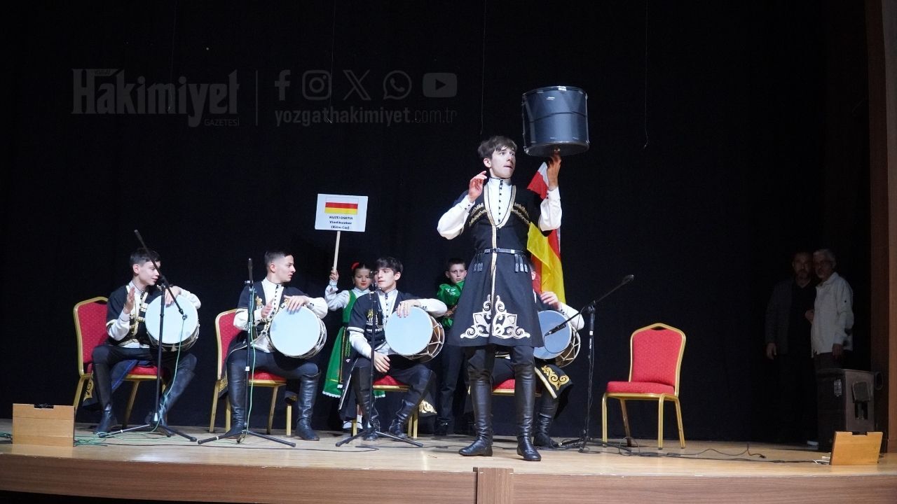 Uluslararası Halk Dansları Şenliği 3. Gününde! (3)-1