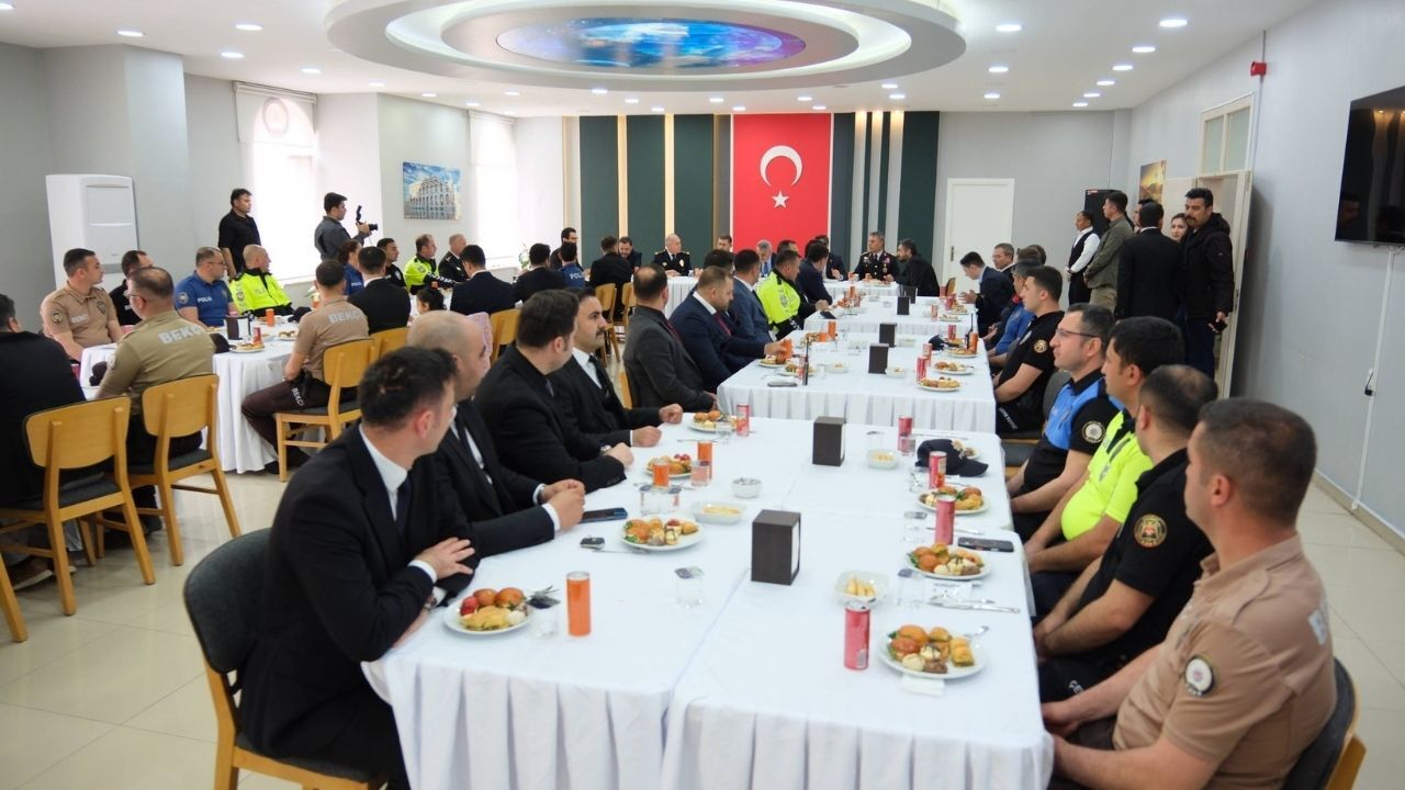 Vali Özkan, Yozgat Emniyeti İle Bayramlaşıp Tebrik Ettii