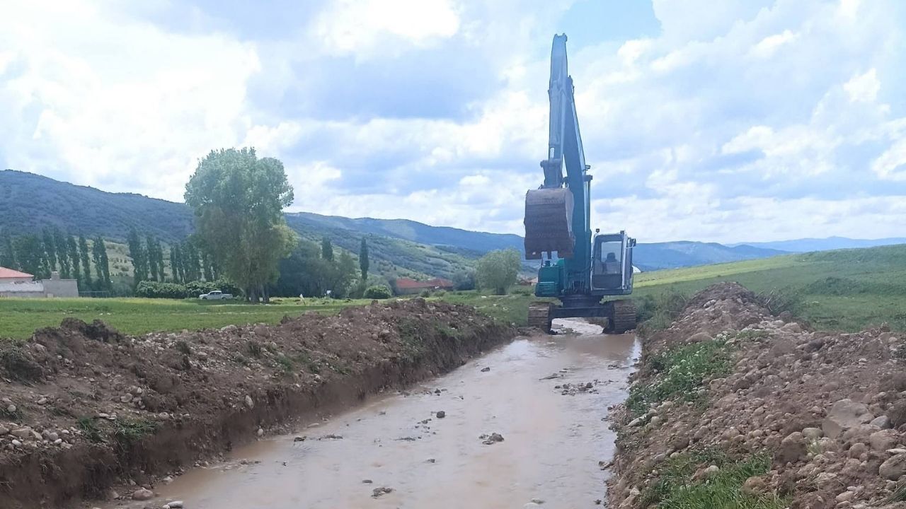 Yağışlar Sonrası Ekipler O Alanlar İçin Harekete Geçti (4)