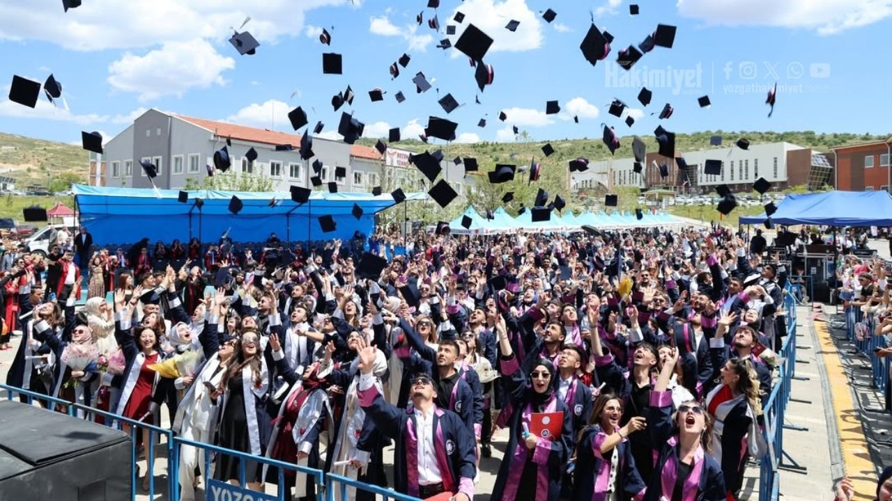 Yozgat Bozok Üniversitesi Mezuniyeti Şehre Bereket Getirdi! (5)