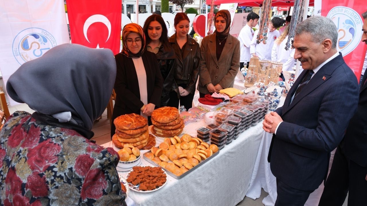 Yozgat Cumhuriyet Meydanı’nda İzdiham Yaratan Lezzet