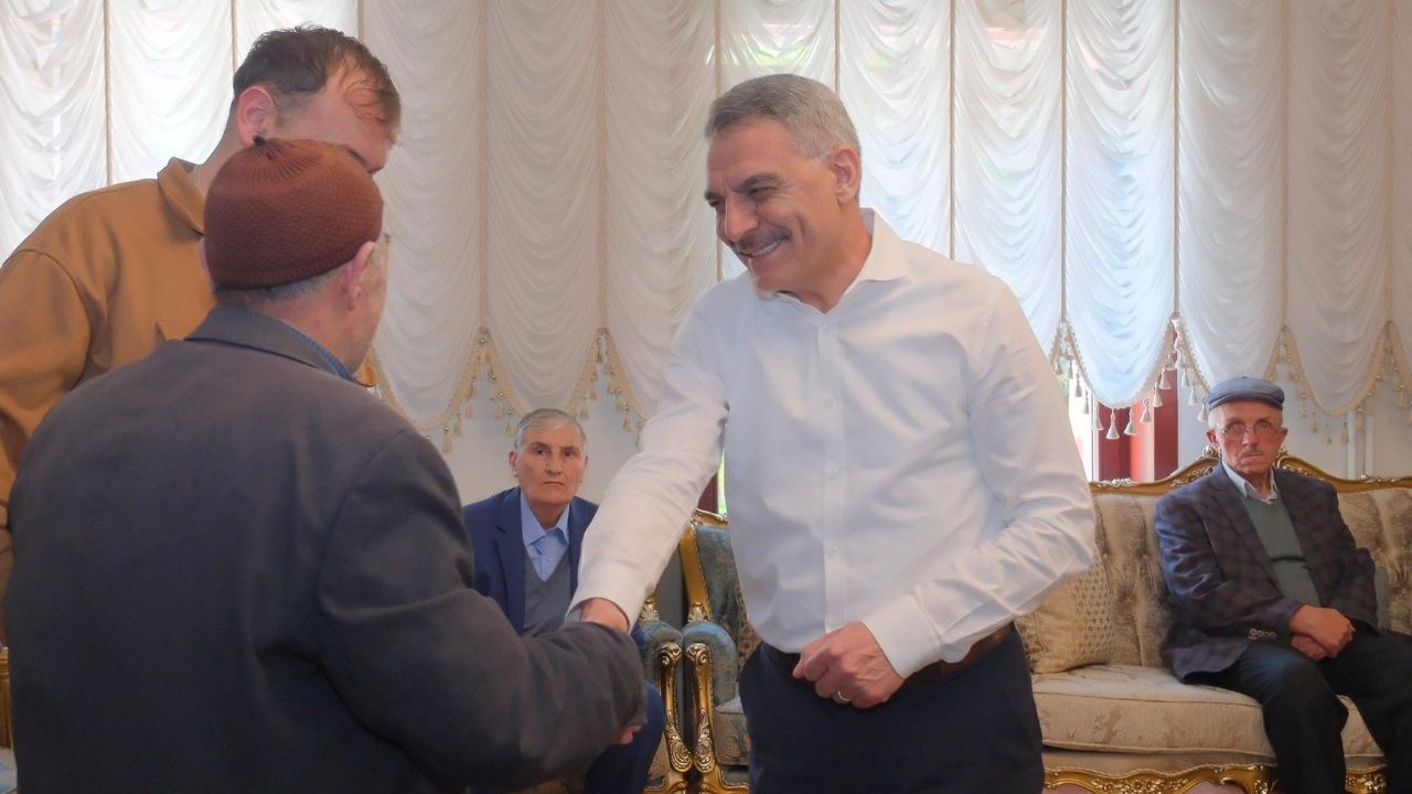 Yozgat Kurban Bayramında Ulu Çınarlar Unutulmadı (2)