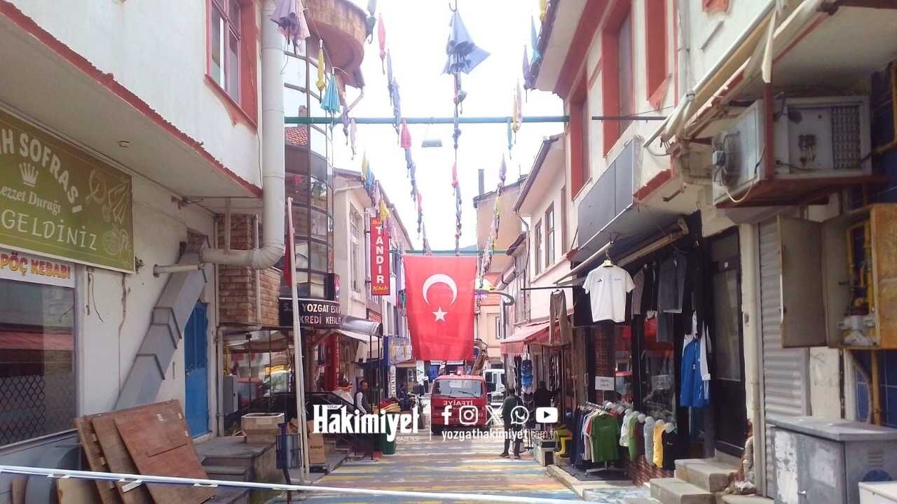 Yozgat’ın Simge Sokağı Yenilendi, Solan Renkler Canlandı! (2)