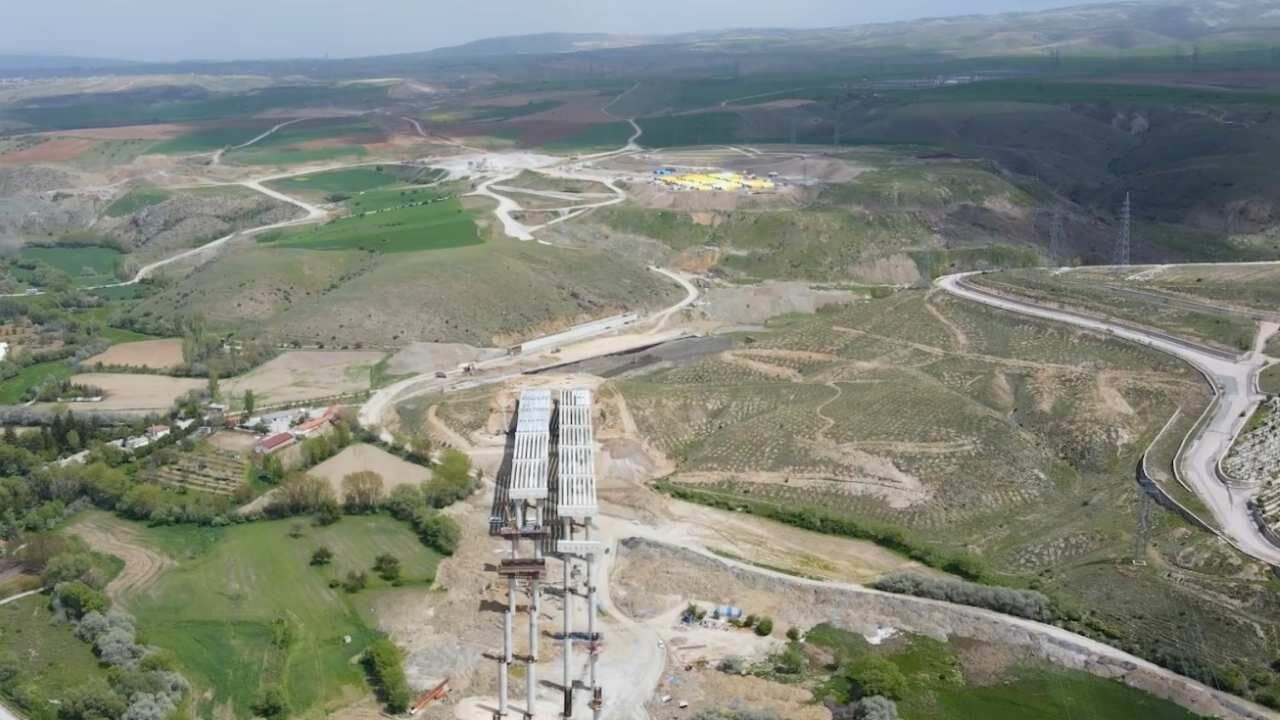 Yozgat'ın Stratejik Gücü Artıyor! 42 İli Birbirine Bağlayacak Dev Koridorda Çalışmalar Hızlandı (5)