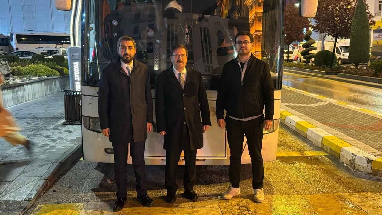 Yozgatlı Başkan Yozgat'ı Temsil Edecek Kafileyi Uğurladı (1)