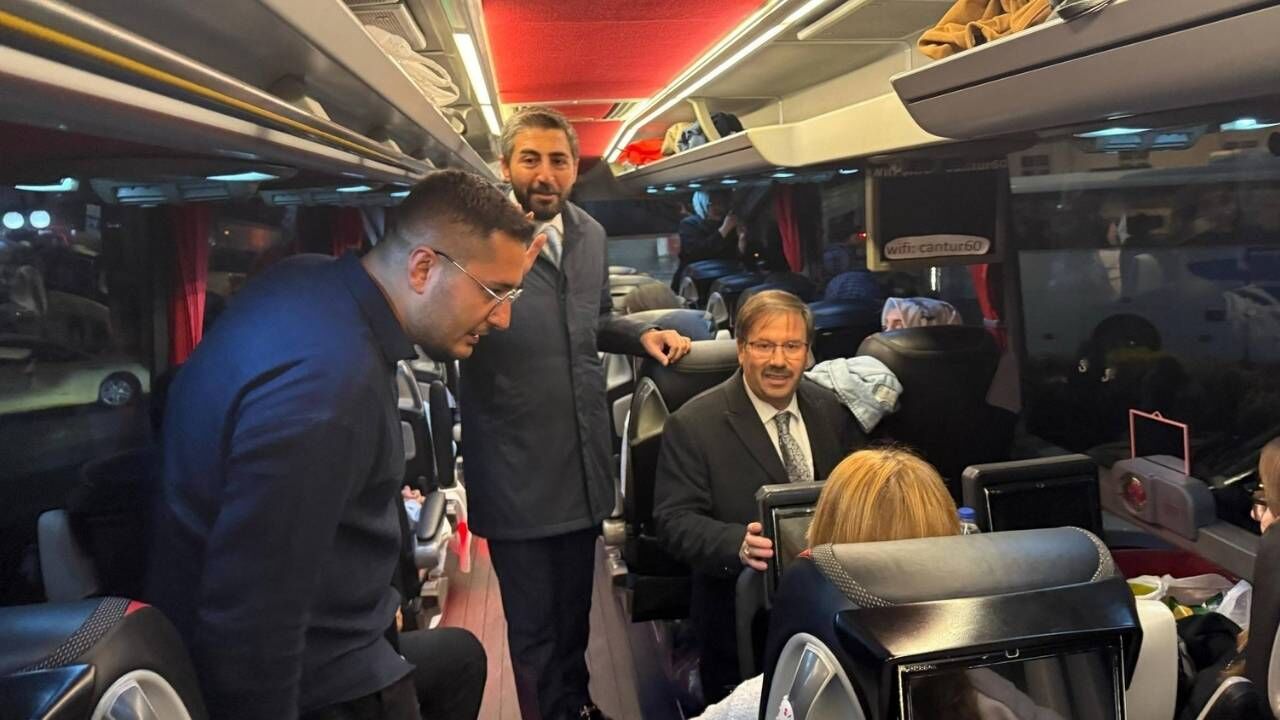 Yozgatlı Başkan Yozgat'ı Temsil Edecek Kafileyi Uğurladı (2)