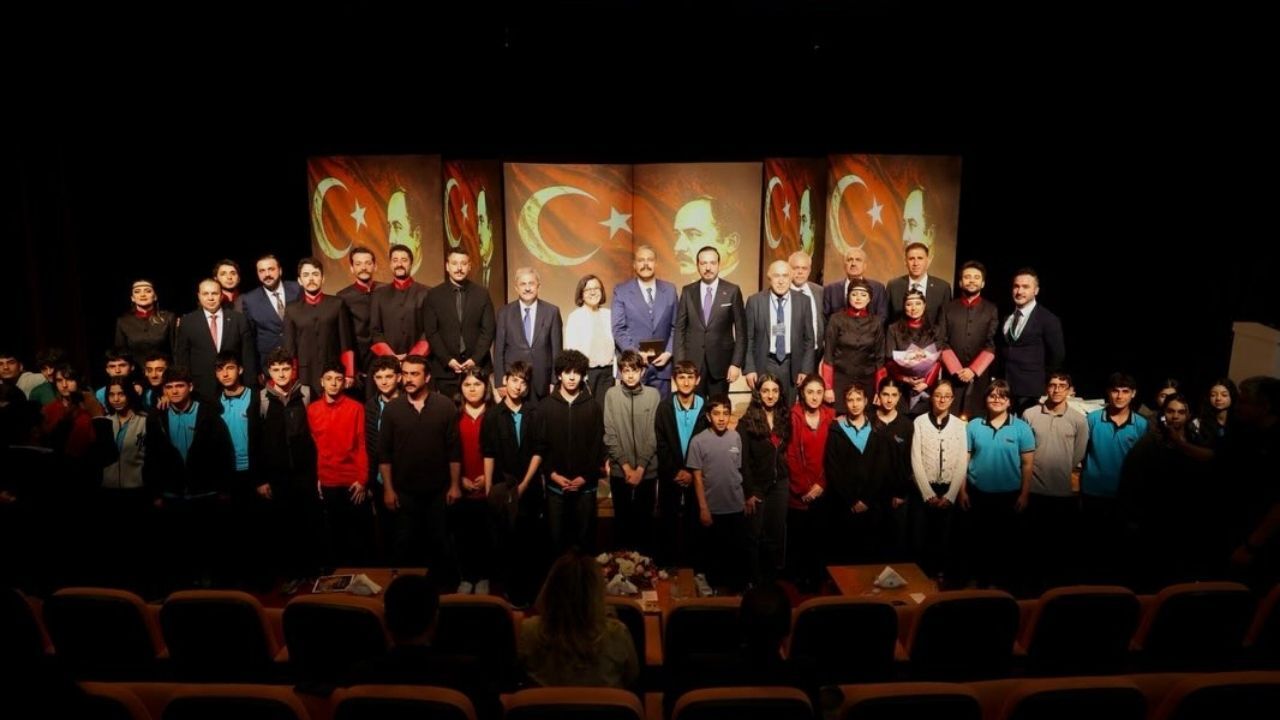 Yozgatlı Kürşad Zorlu’ya Diyarbakır’dan Anlamlı Madalya! (2)