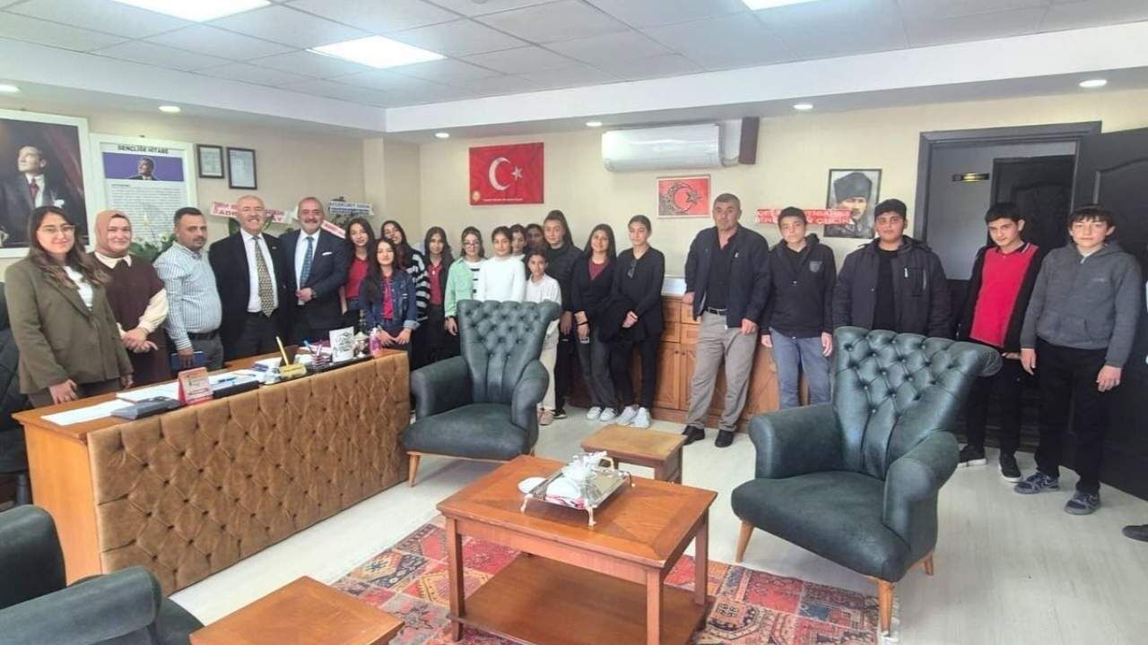 Yozgatlı Öğrenciler Mesleki Eğitimin Mutfağını Yerinde Gördü (4)