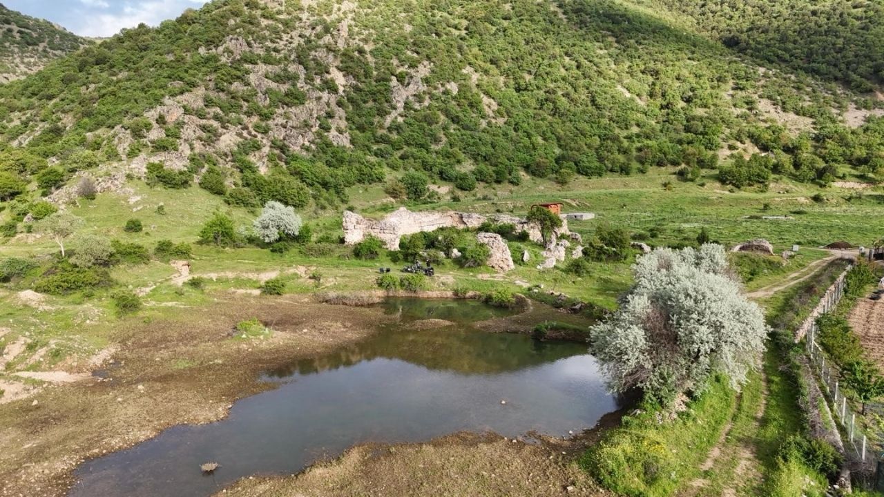 Yozgat'ta 8 Asırlık Gizem! Zamana Direniyor (10)