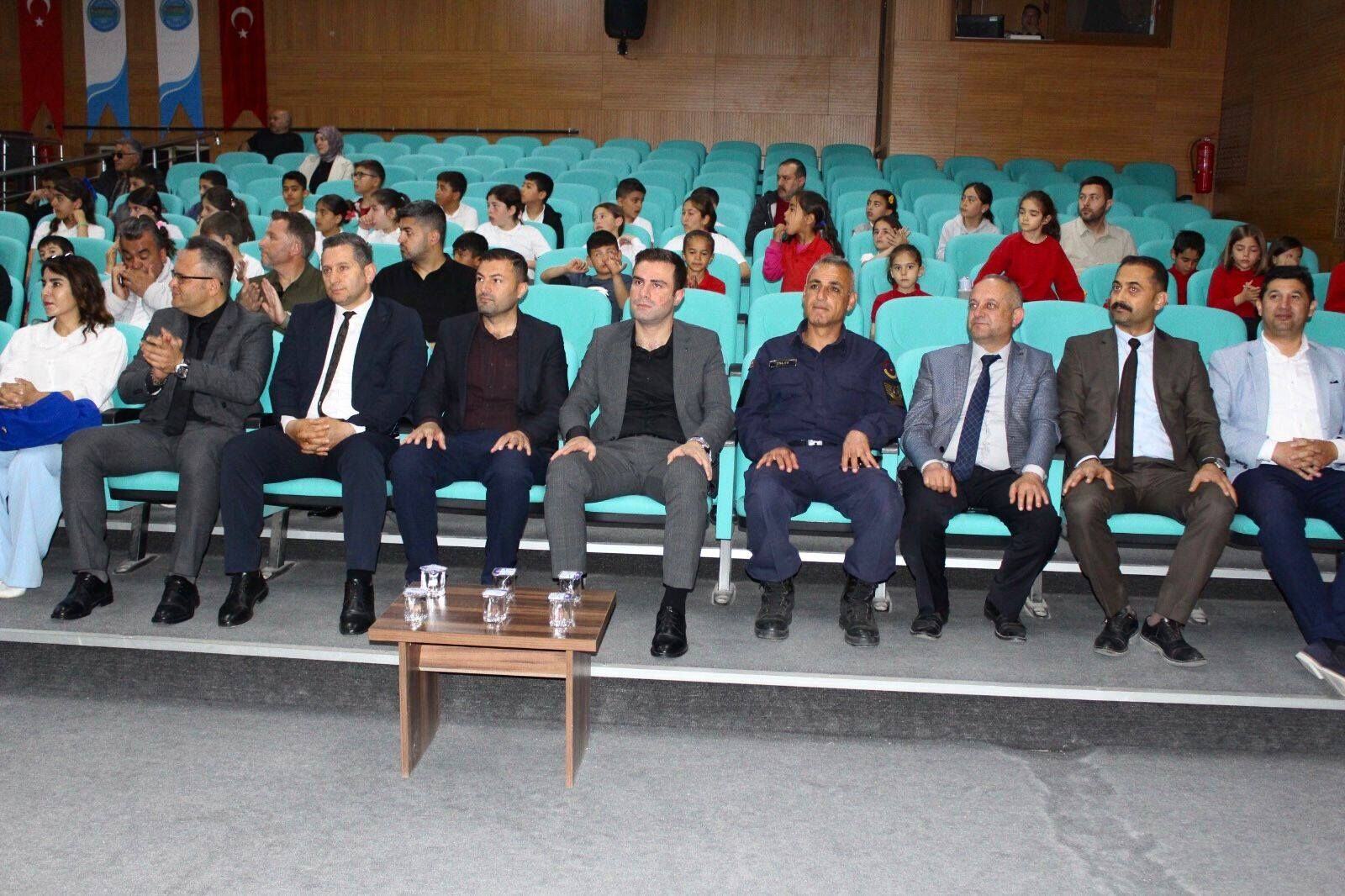 Yozgat'ta Alkış Yağmuru