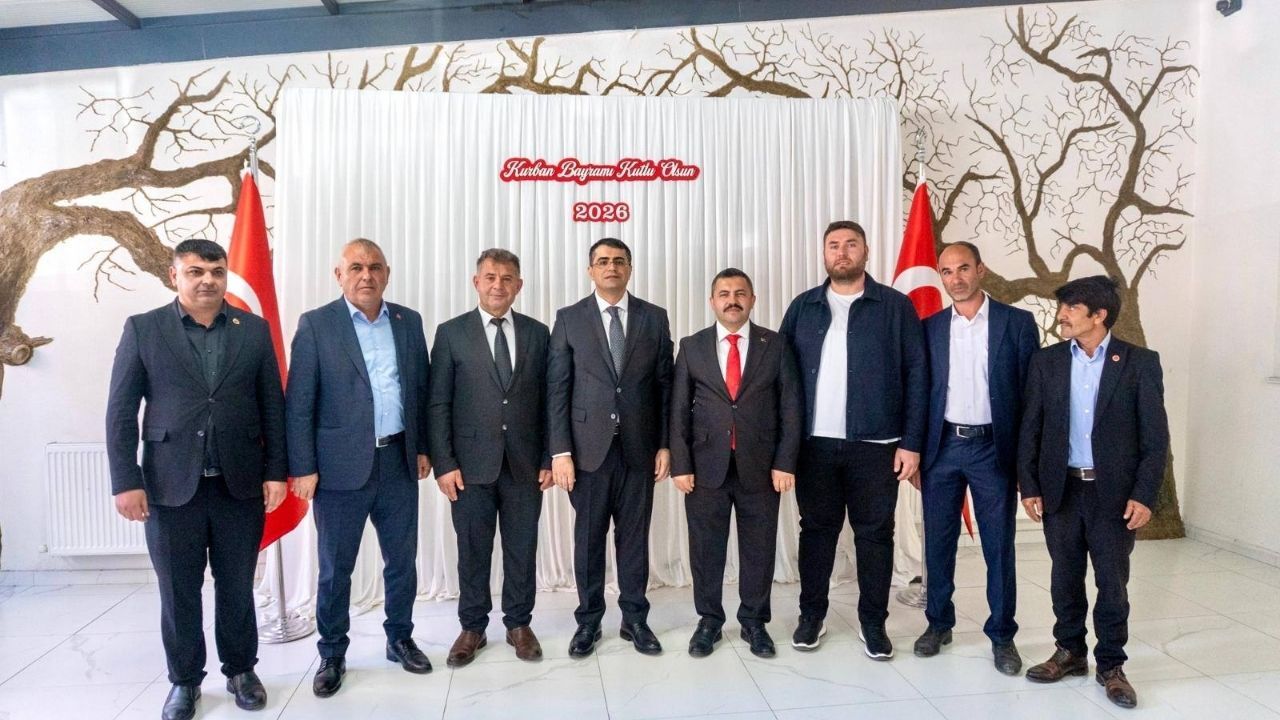 Yozgat’ta Bayramlaşma Programında Dikkat Çeken Kareler