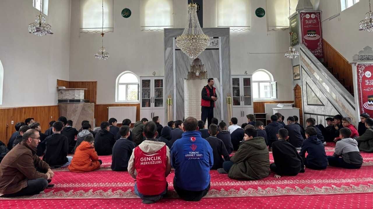 Yozgat'ta Çocuklar Dini Değerlerini Eğlenerek Öğreniyor (2)