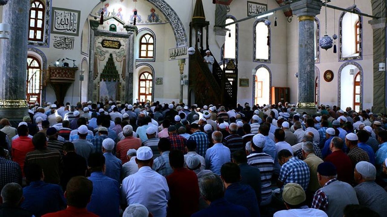 Yozgat'ta Cuma Günü Minberden Yükselen Ses (4)