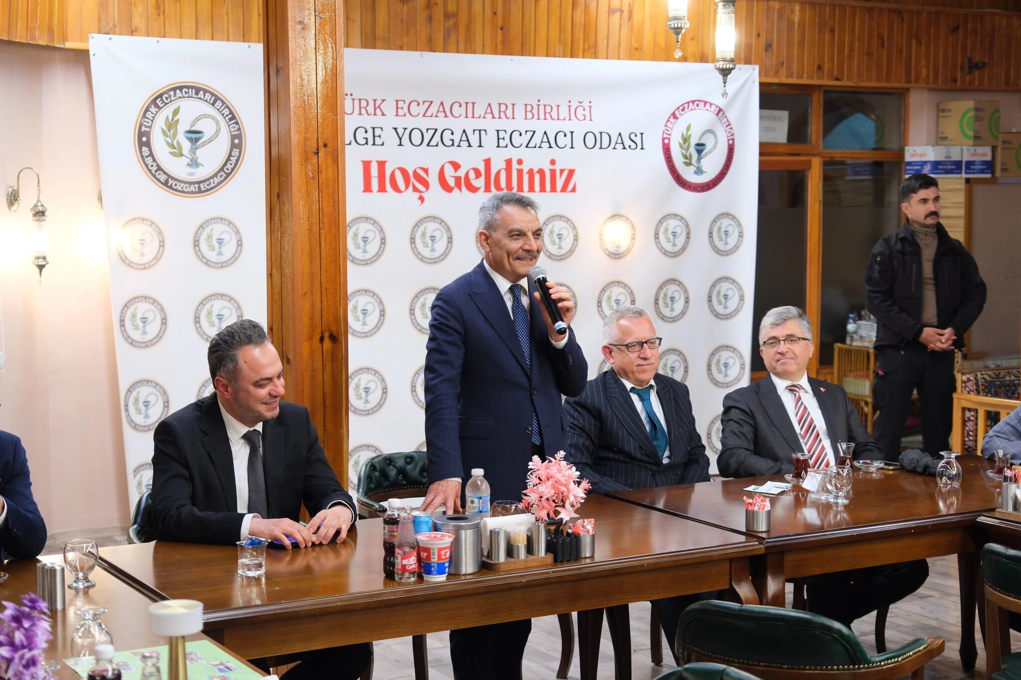 Yozgat'ta Eczacılar Kutlama Yaptı1