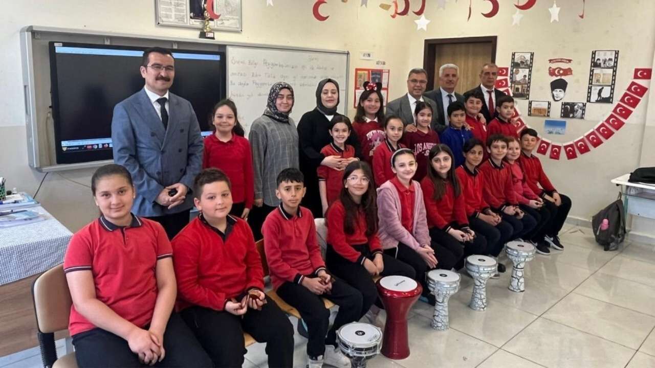 Yozgat'ta Eğitimin Temel Taşı Nedir Müdür Sahada Cevapladı (1)