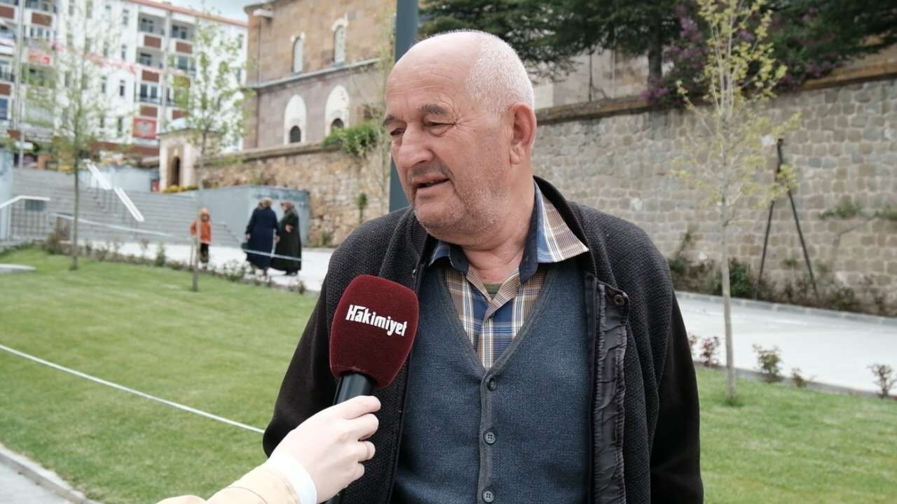 Yozgat'ta Emekli İkramiyesi Yorumu Şükürlük Mü Düşkünlük Mü (2)