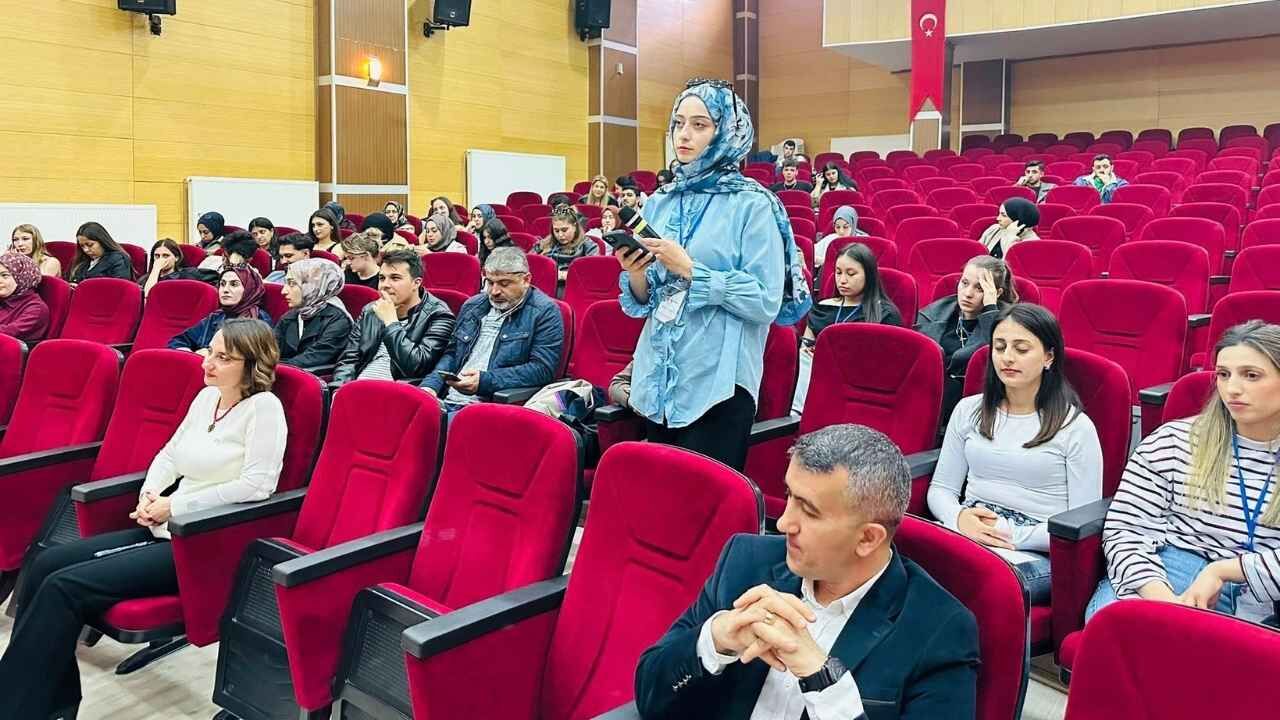Yozgat’ta Geleceğin Sağlık Yöneticilerine Dr. Karaarslan’dan Altın Tavsiyeler (2)