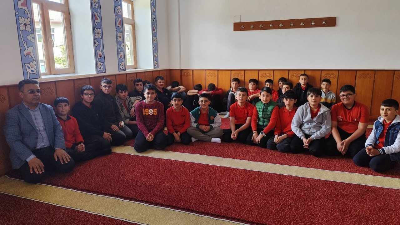 Yozgat’ta Gençlerle Değerler Buluşması (1)