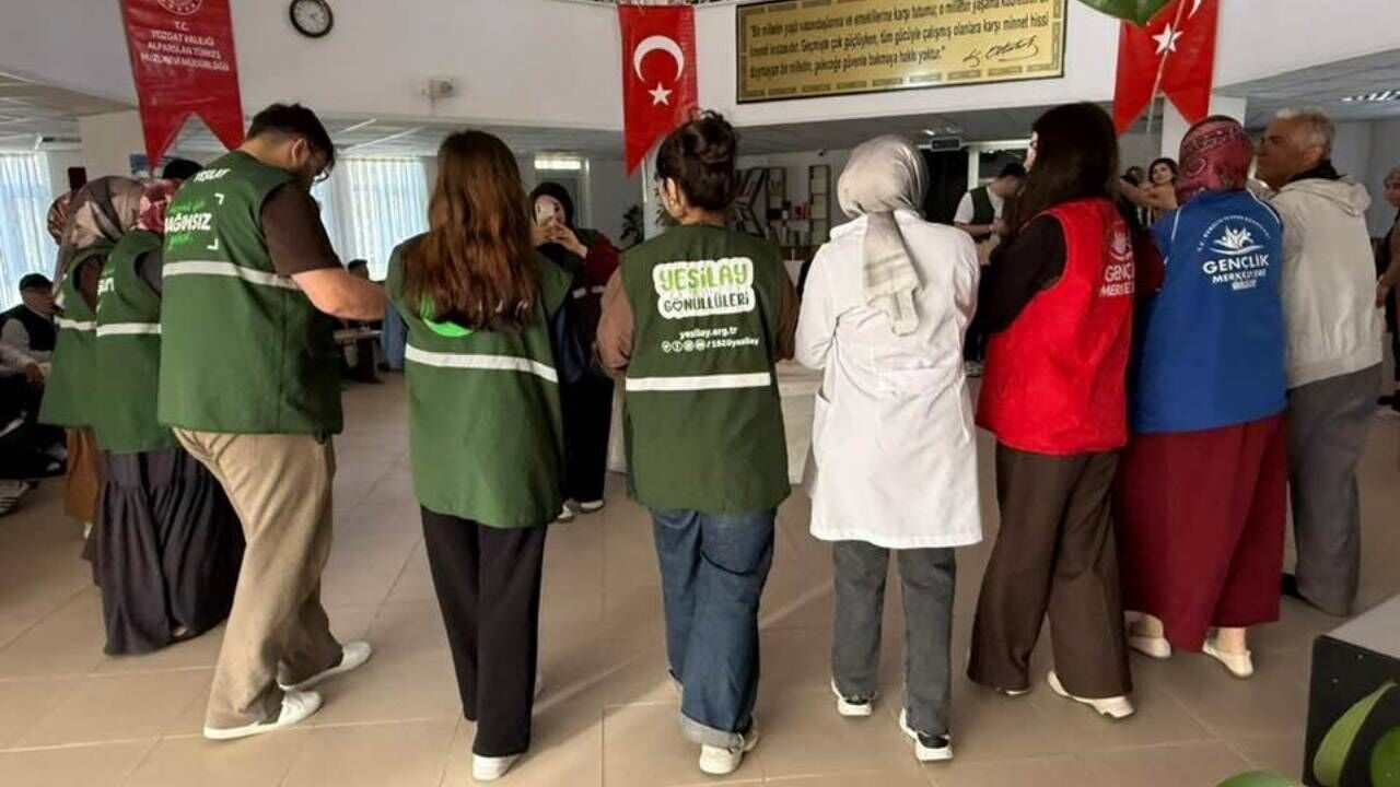 Yozgat’ta Gönülleri Isıtan Ziyaret Kuşaklar Bir Araya Geldi (1)