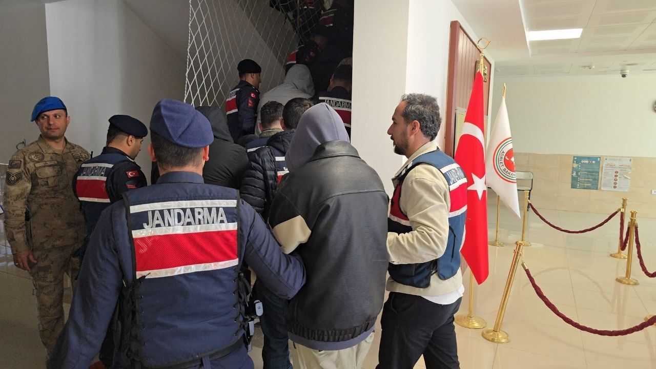 Yozgat’ta Jandarma Milyarlık Ağı Çökertti! (4)