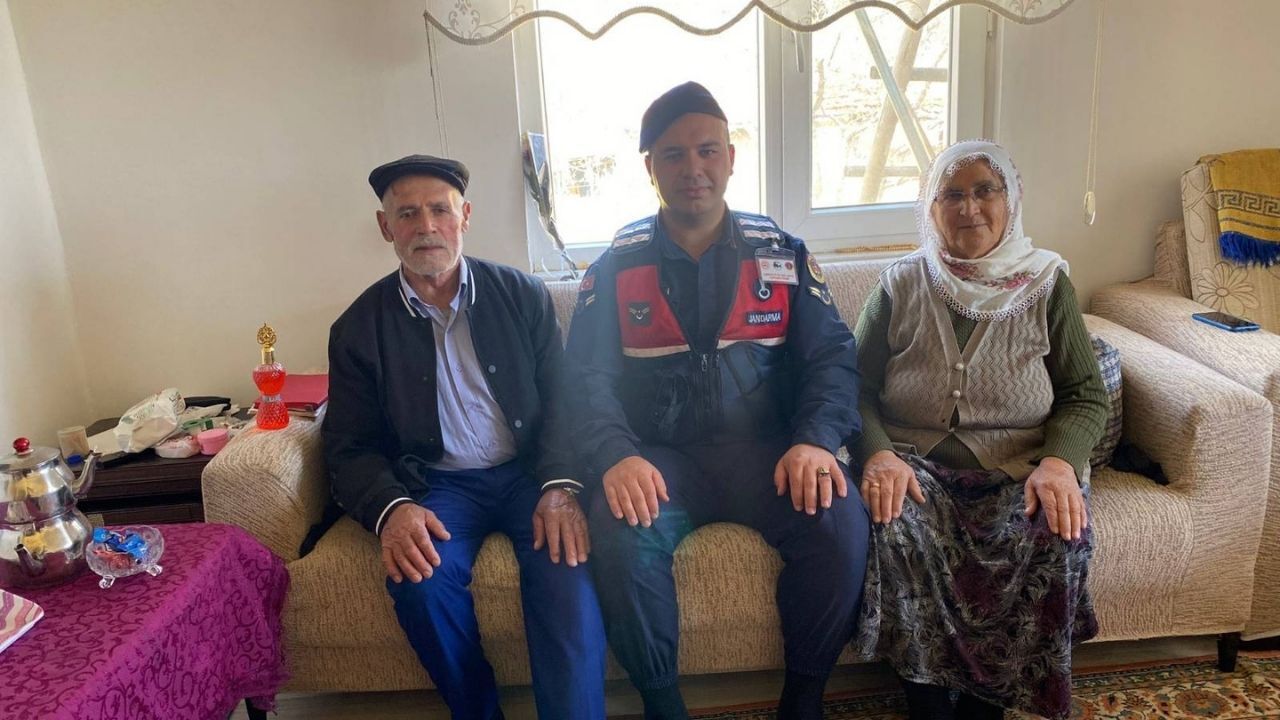 Yozgat'ta Jandarmadan Duygulandıran Hareket (4)