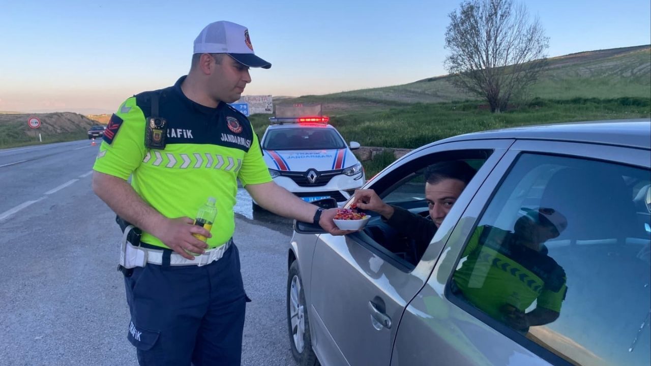 Yozgat'ta Jandarmadan Şeker Tadında Uyarılar