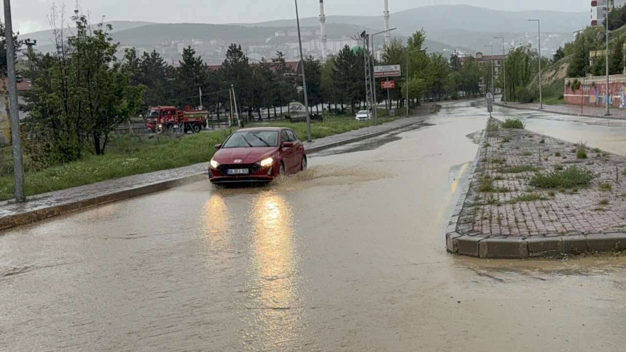 Yozgat'ta Köyler Ve İl Merkezi Sular Altında Kaldı (4)-1