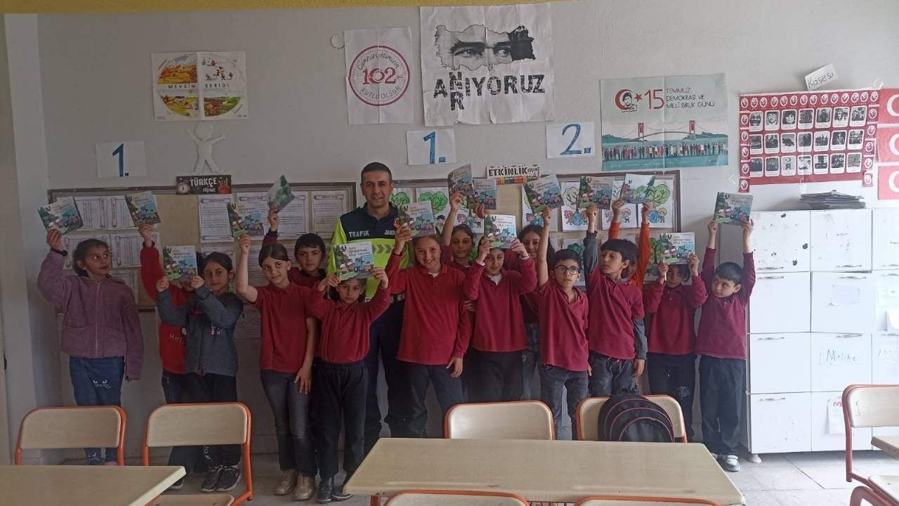 Yozgat'ta Öğrencilere Güvenlik Semineri Verildi (2)