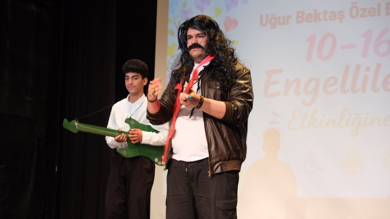 Yozgat’ta Özel Öğrenciler Sahneye Çıktı Sevgi Ve Emek Sahneye Taşındı (3)