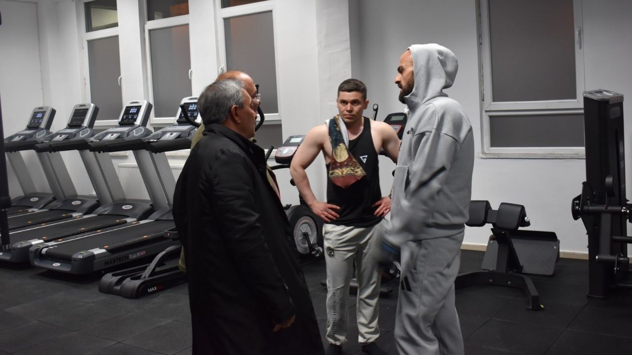 Yozgat’ta Spor Salonu Vatandaşların Kullanımına Açıldı (2)