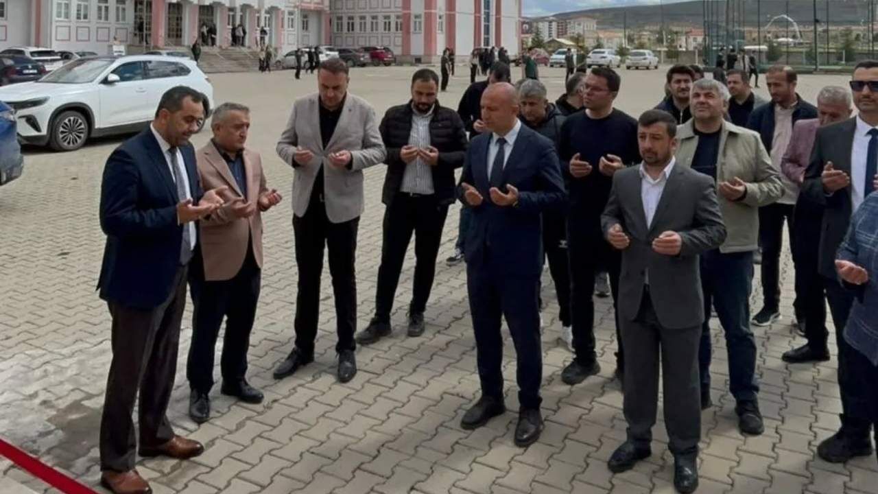 Yozgat’ta Tübi̇tak 4006B Bilim Fuarı Büyük İlgi Gördü (3)