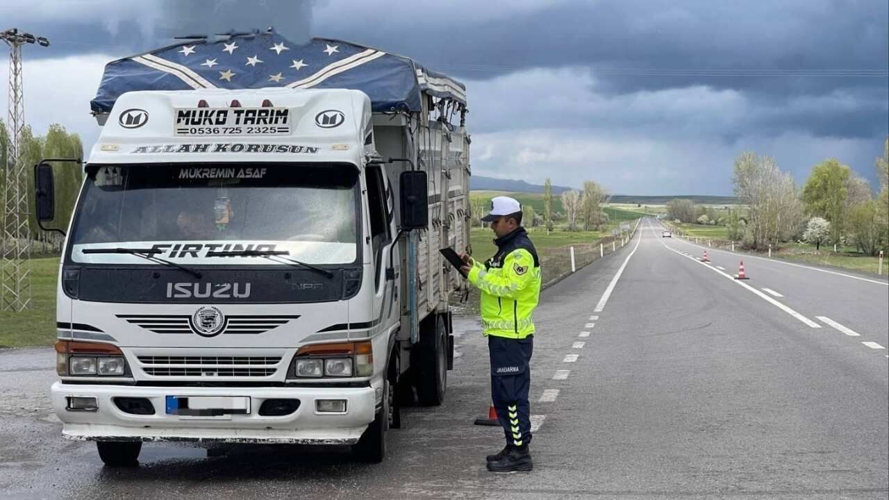 Yozgat'ta Yol Güveliği Jandarma'nın Odağında (1)