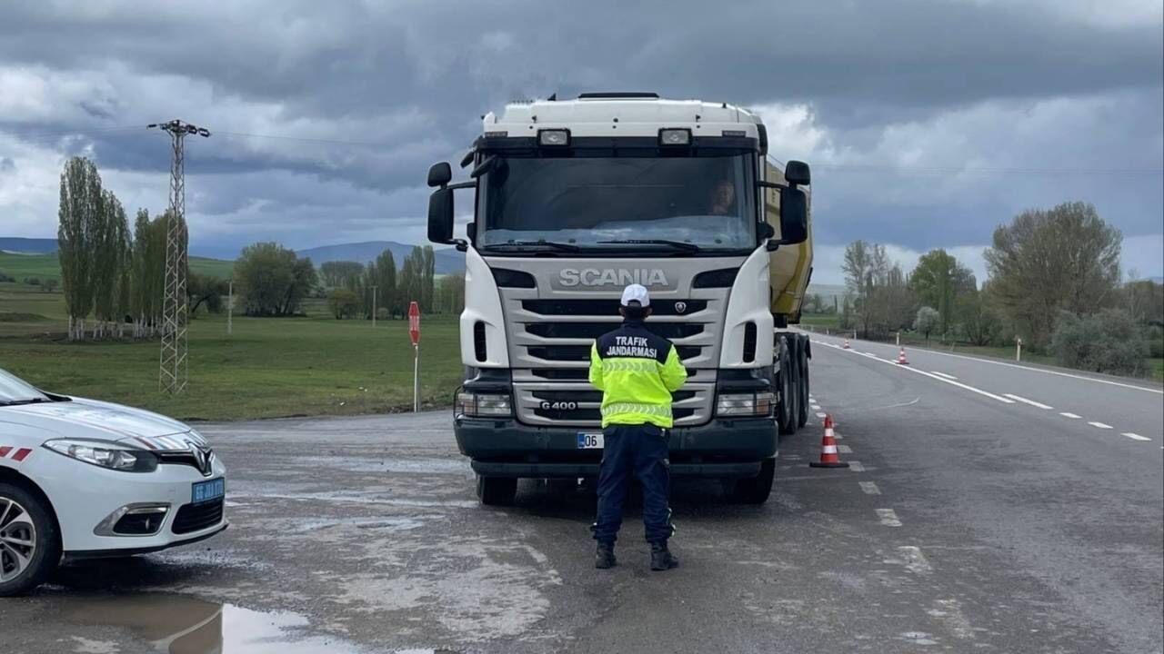 Yozgat'ta Yol Güveliği Jandarma'nın Odağında (2)