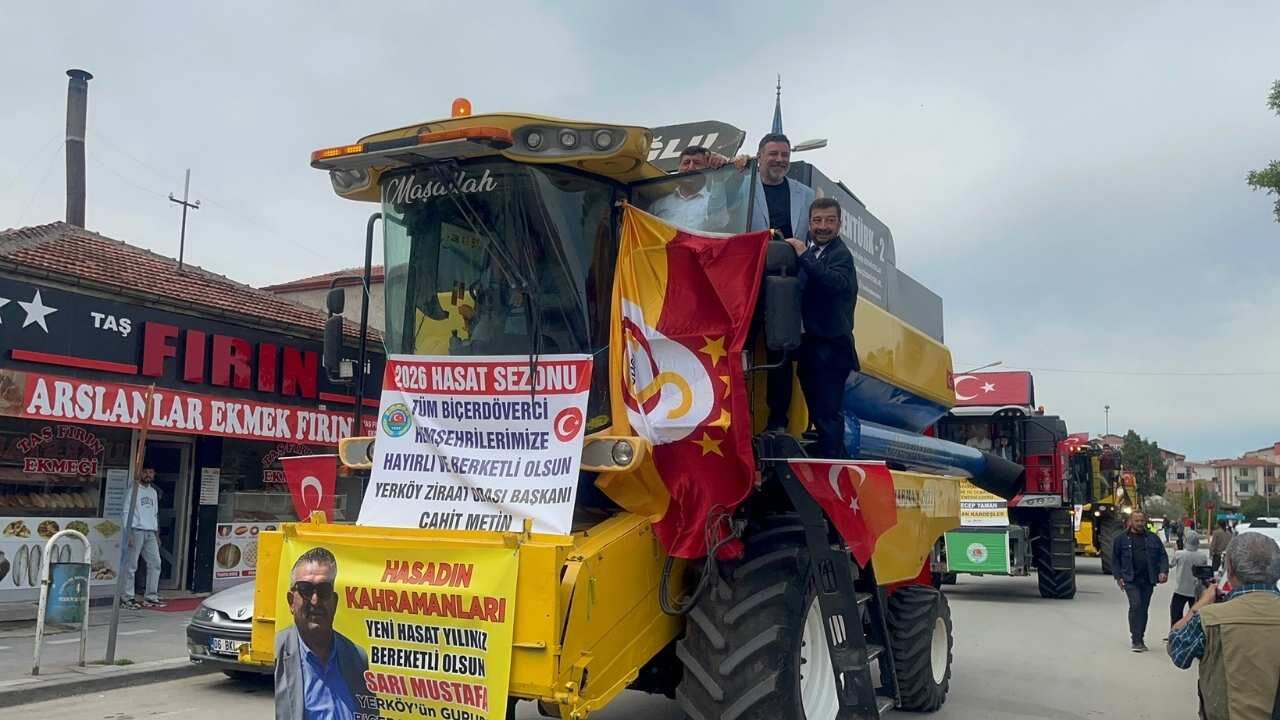 Yozgat’tan Halaylarla ‘Ülkemize Hayırlı Olsun’ Diyerek Çıktılar (4)