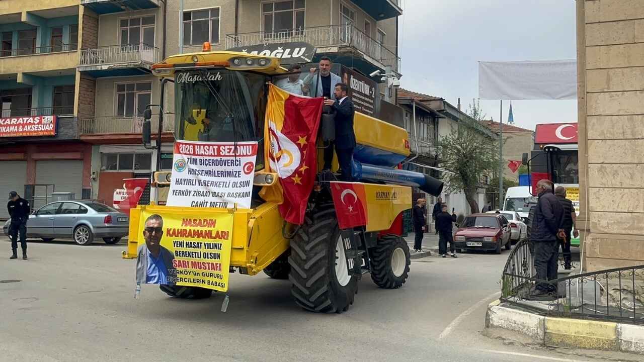 Yozgat’tan Halaylarla ‘Ülkemize Hayırlı Olsun’ Diyerek Çıktılar (5)