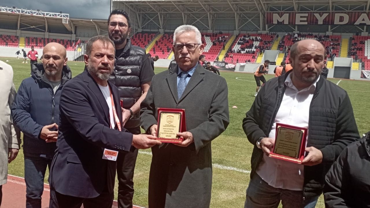 Zirveye Adını Yazdırdılar! Yozgat'ta Şampiyonluk Coşkusu (1)