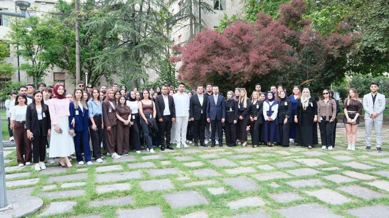 Ak Parti Yozgat Teşkilatından Bozok Üniversitesi Öğrencilerine Ankara Programı