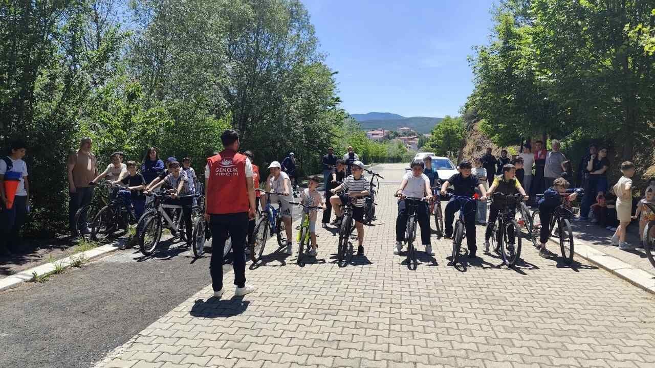 Akdağmadeni’nde Çedes Etkinliği Renkli Görüntülere Sahne Oldu (2)